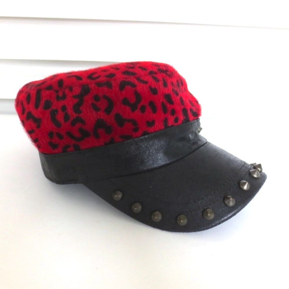 TNC FAUX CALF FUR ANIMAL PATTERN BASEBALL BLACK/RED UNISEX - Picture 7 of 9